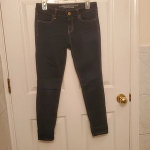 American Eagle Sz 4 Short Super Stretch Jegging